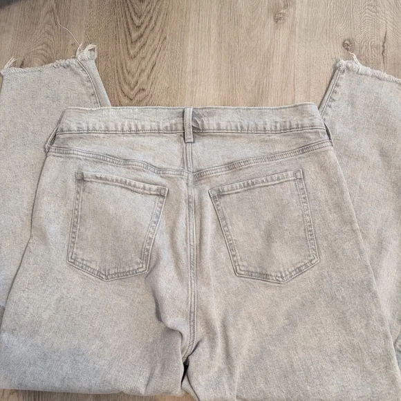 Old Navy OG Straight High Rise Jeans - Picture 4 of 9